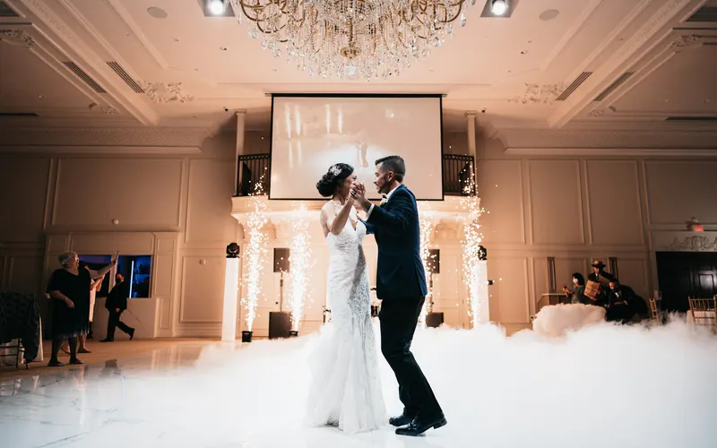 How to Pick that Perfect Wedding Song