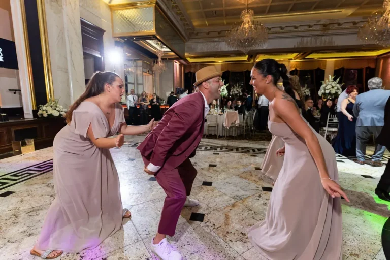 Wedding guests dancing to a song the couple picked for their FNA Events playlist