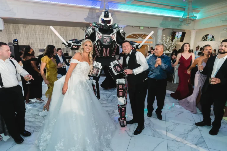 Amanda & Brian wedding at The Valley Regency, photo 8